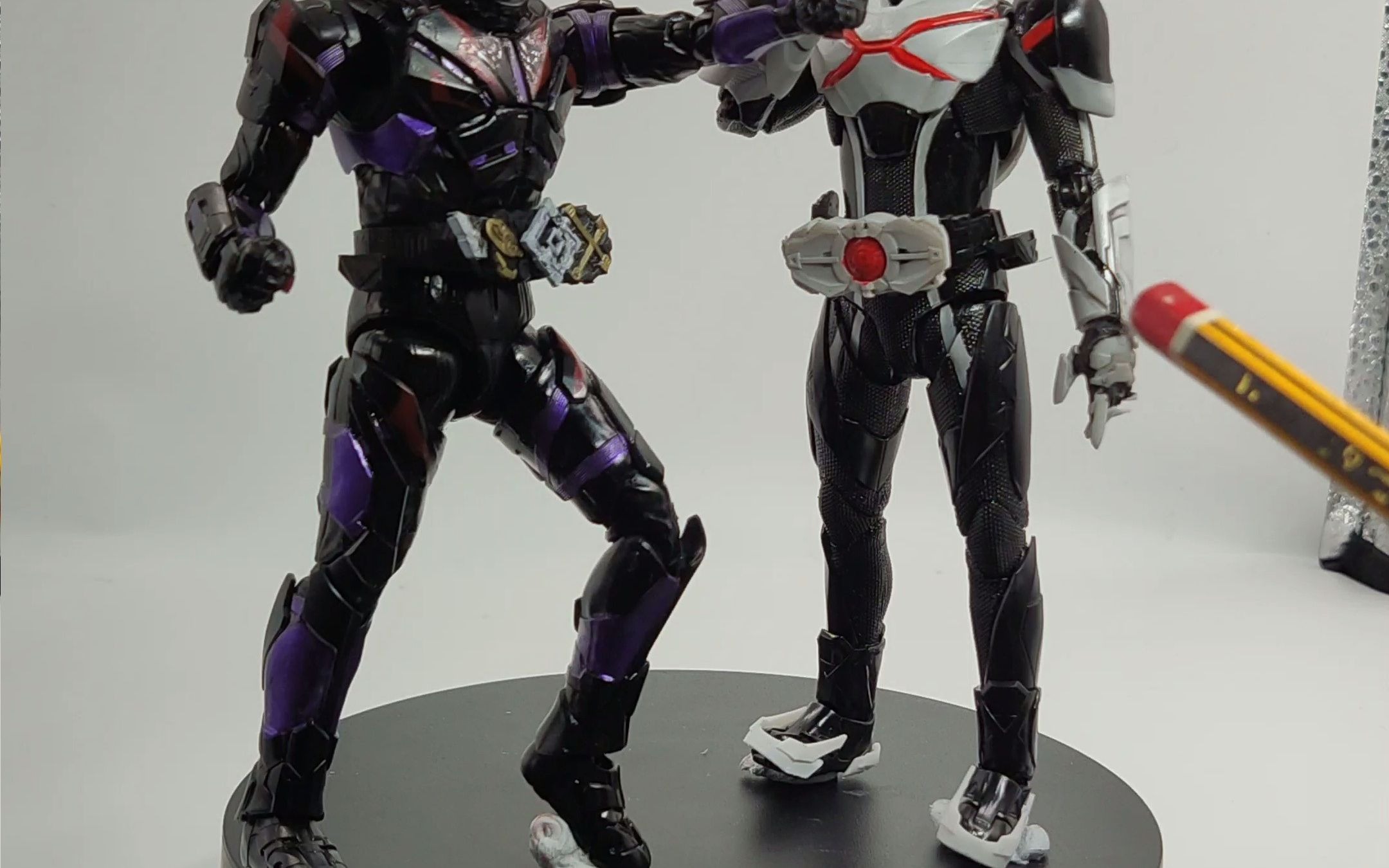 shf ark one vs ark scorpion night battle edition