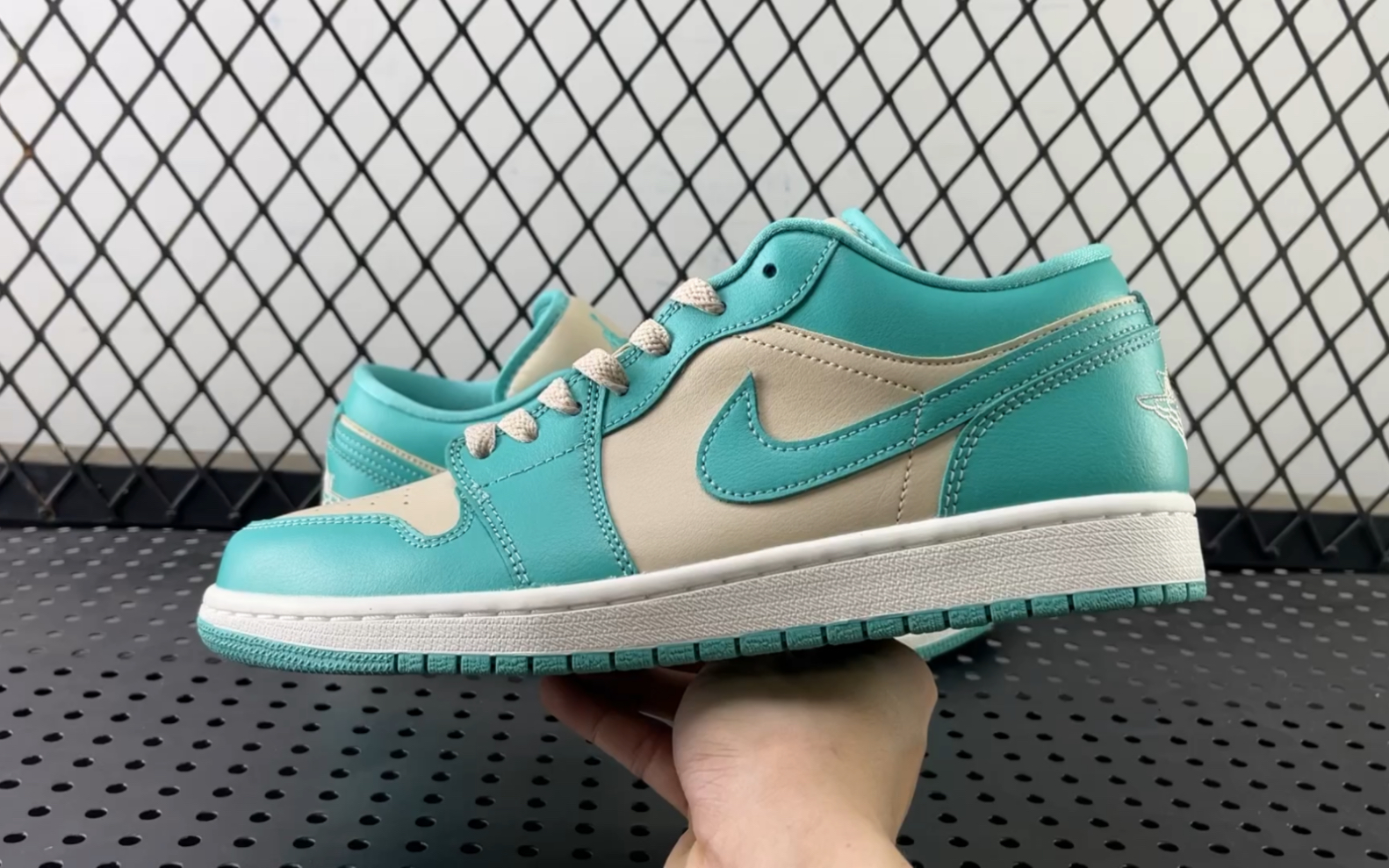 aj1low低帮灰绿dc0774131尺码4045市售最高品质每一个配色均采购原鞋