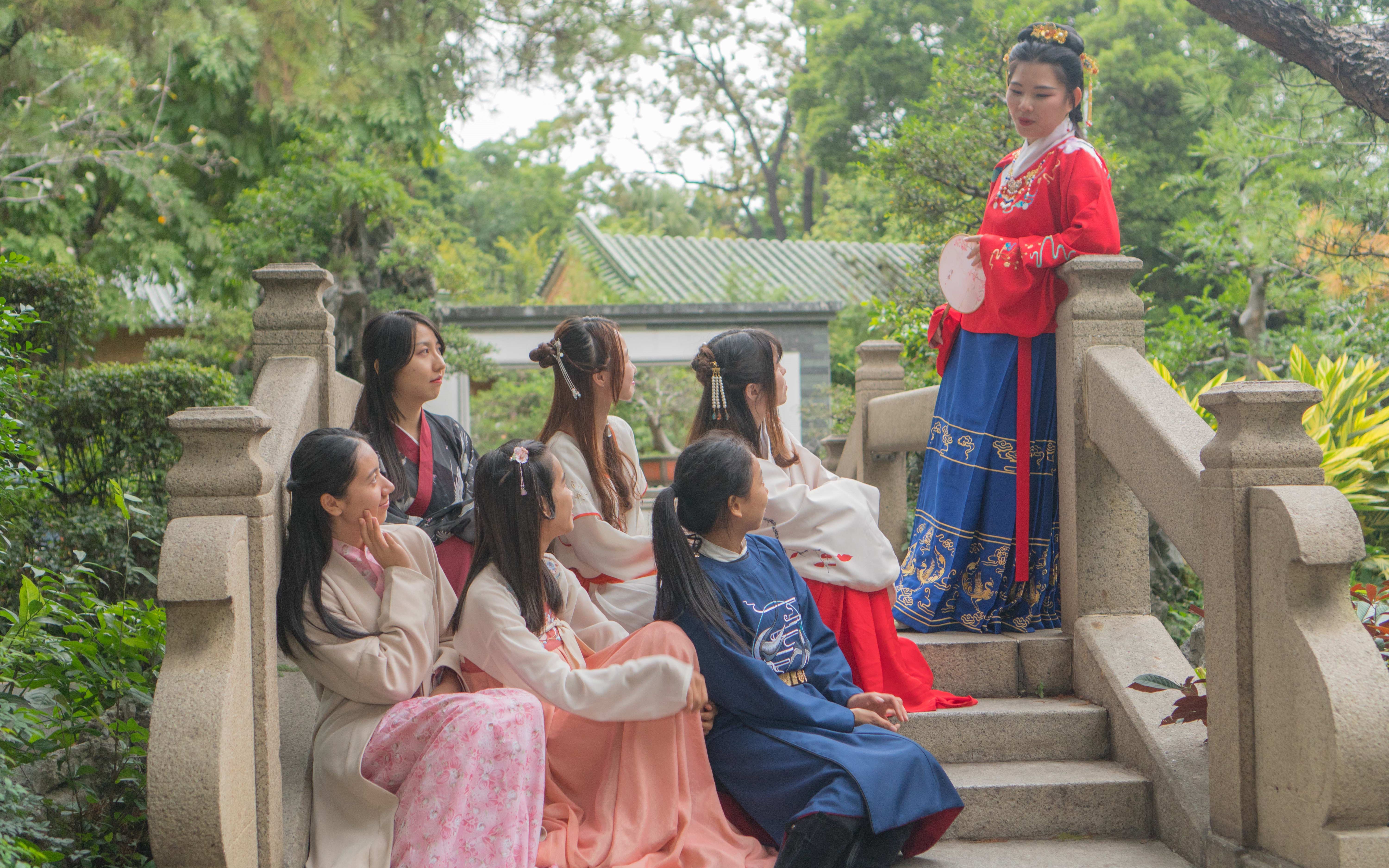 【汉服】岭南汉服文化公园菊展活动时随拍的预告(花絮)~《夺爱》_哔哩