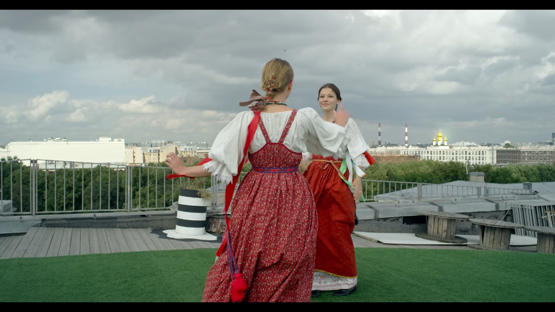 【世界音乐】俄罗斯民谣组合otava yo《哥萨克的列兹金卡舞》