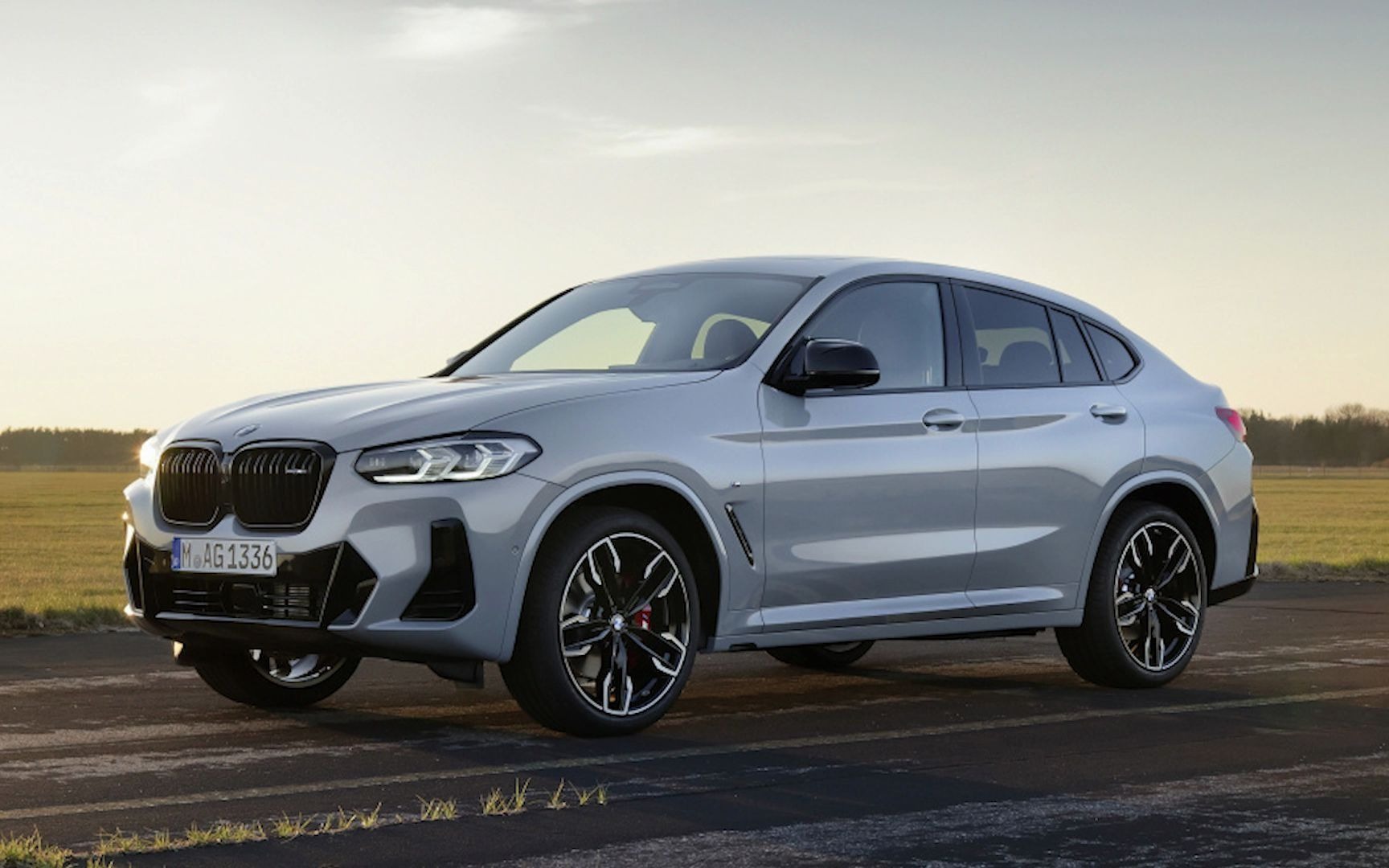 中期改款宝马x4正式上市 45.59万元起售