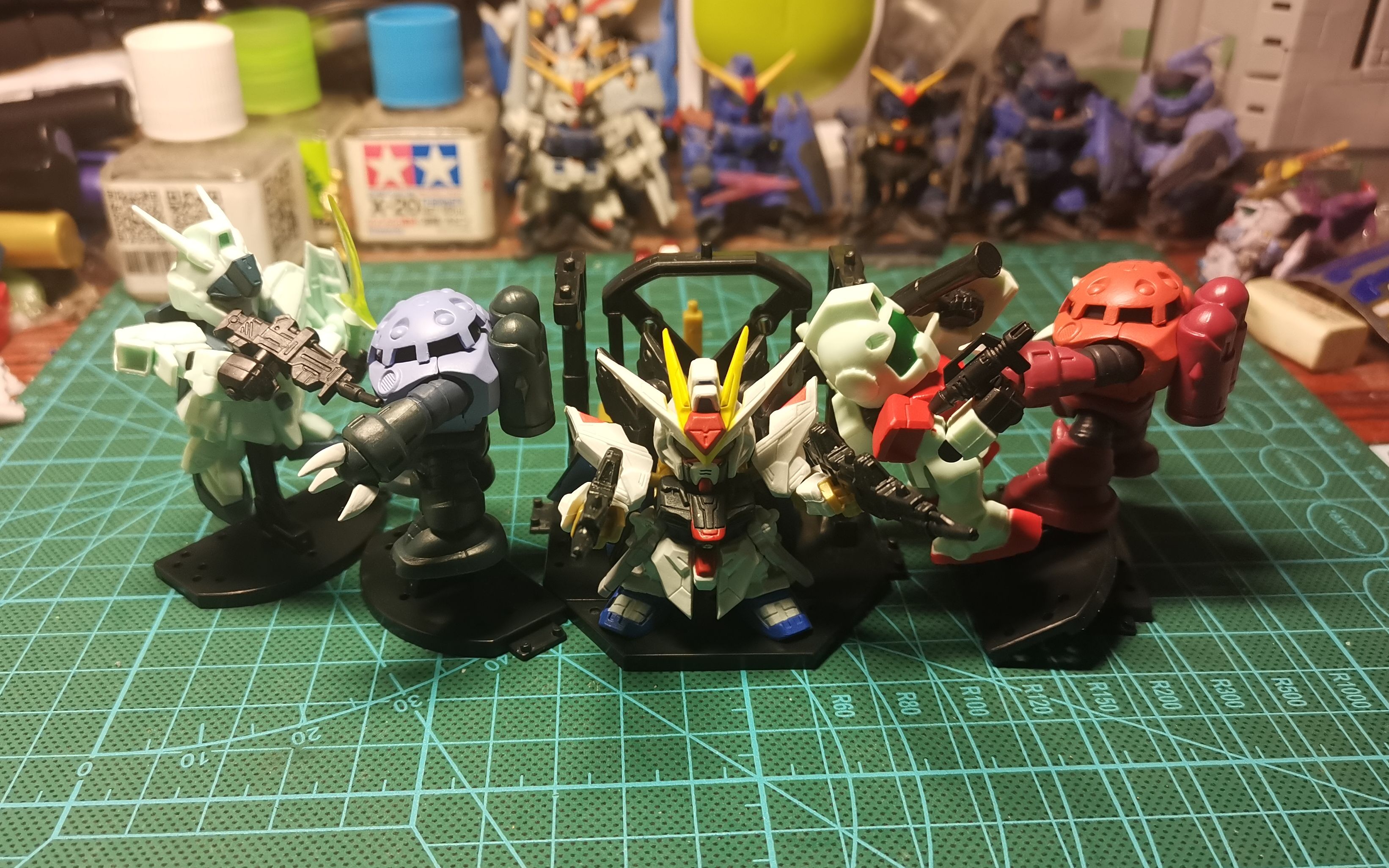 万代forte11高达sd扭蛋夏亚魔蟹吉姆灵格斯强袭自由格纳库整备架组合