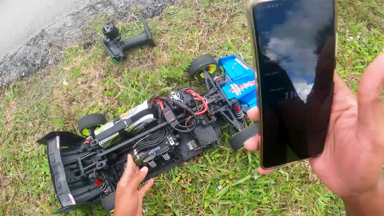 [图]Arrma Limitless Closing in to that 120MPH!