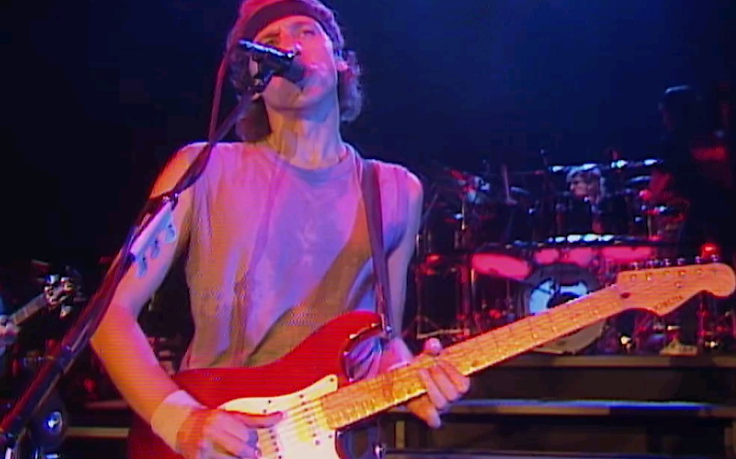 [图]Dire Straits | Sultans Of Swing (Live at Wembley 1985)