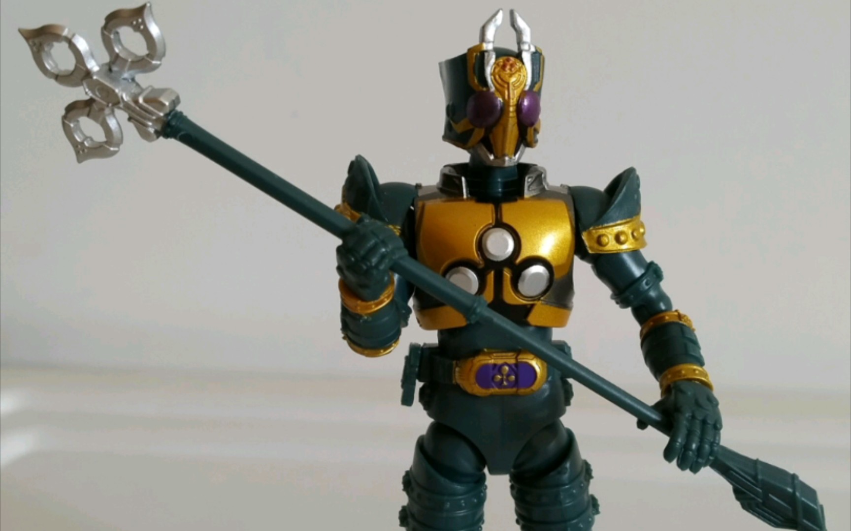 假面骑士掌动系列,赛q来打(梅花)