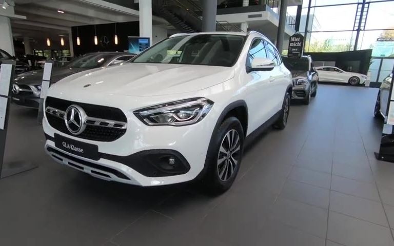 【新车展示】实拍2021年新款梅赛德斯 奔驰 gla 180-外观内饰