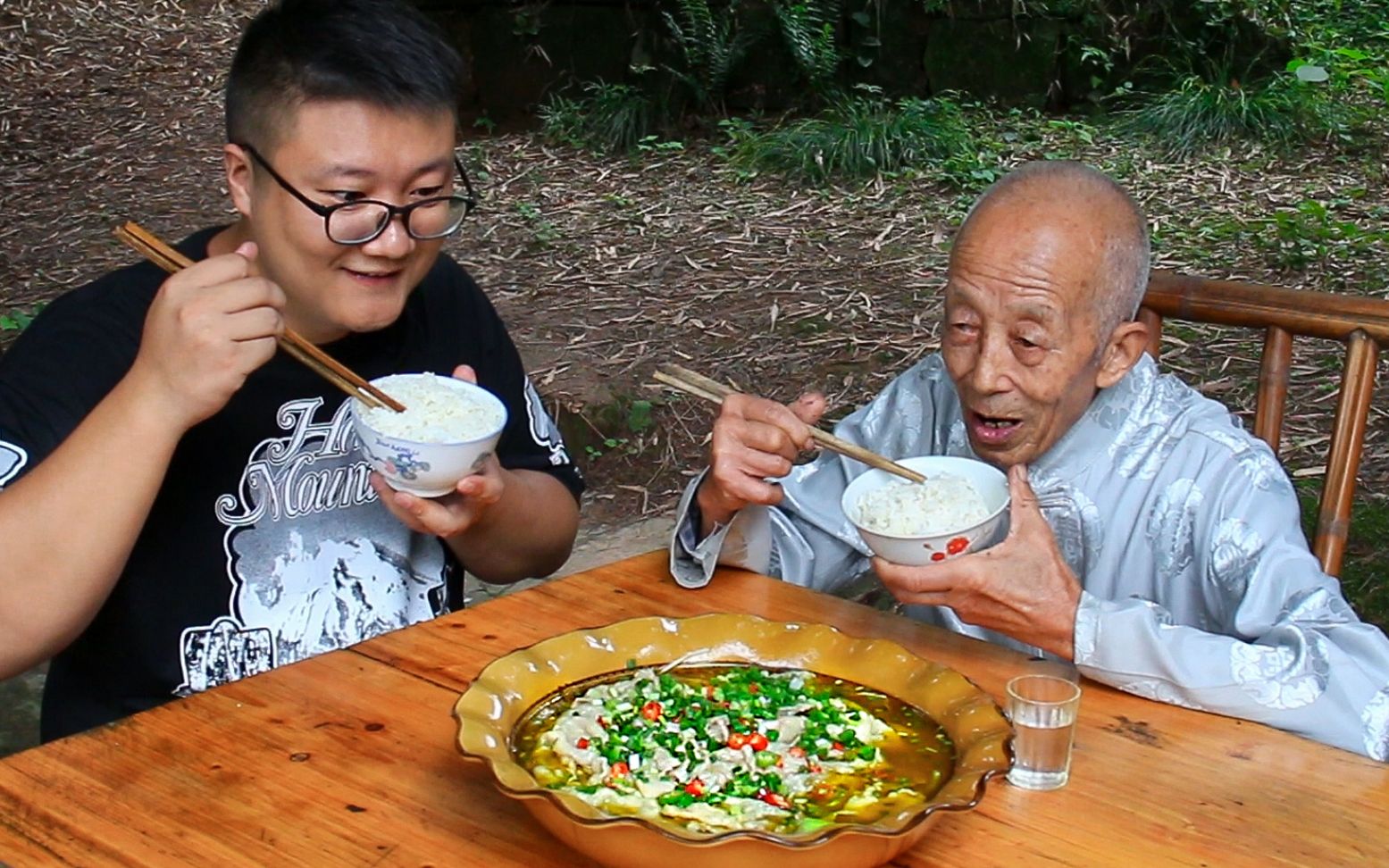 薄如蝉翼的肉片你见过吗?鲜香滑嫩“金汤锤子肉片”入口即化哔哩哔哩bilibili