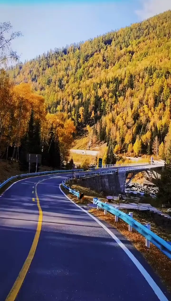 路途的风景很漂亮