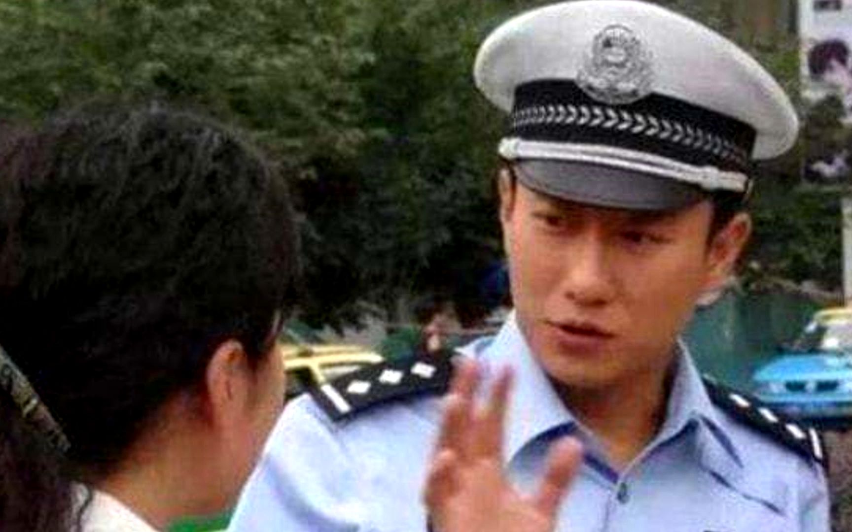 [图]“谭警官，过年了你怎么还不放假呢？”