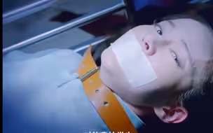 解剖老师为了活体，竟然对自己学生下手