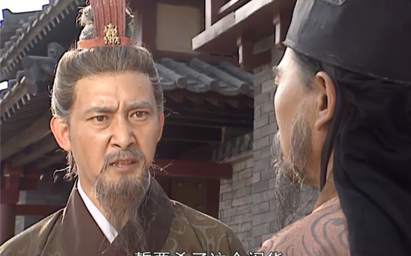 《三国演义》:臣闻黄皓奸巧专权,胜似当年十常侍,陛下应以张让等人为