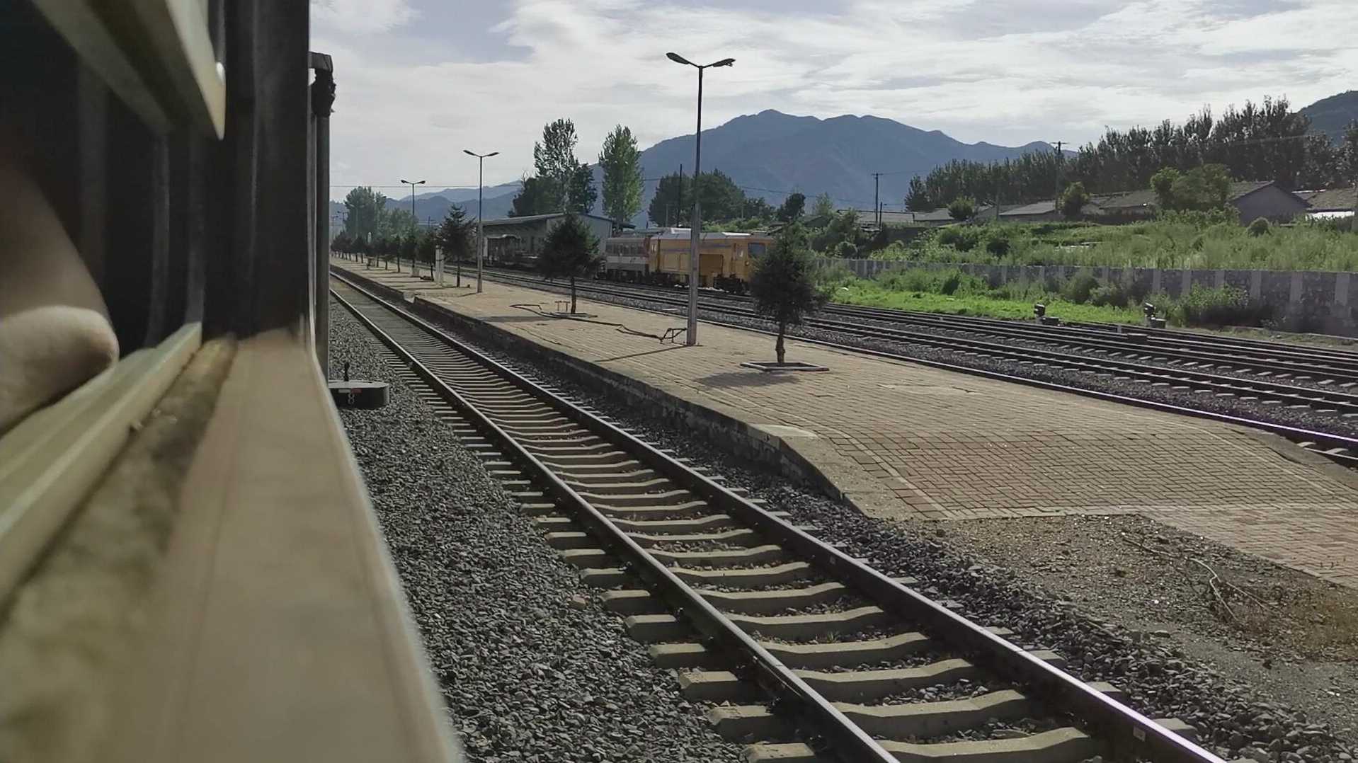 【梅集线】客车4364(集安-通化)集安站发车通过237km道口_哔哩哔哩