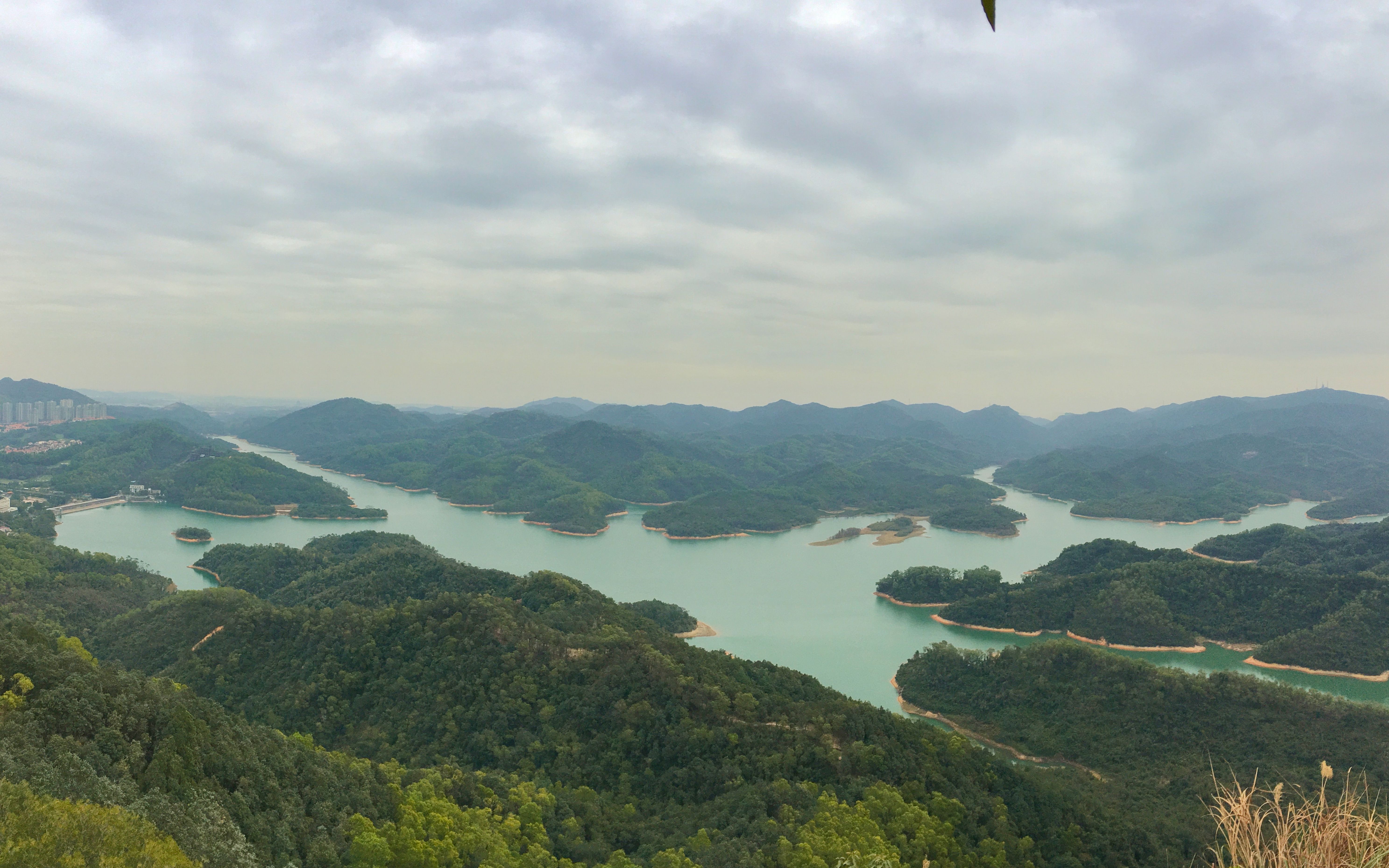 4月登狮头山远眺长江水库(每年2月适合观云海日出)哔哩哔哩bilibili