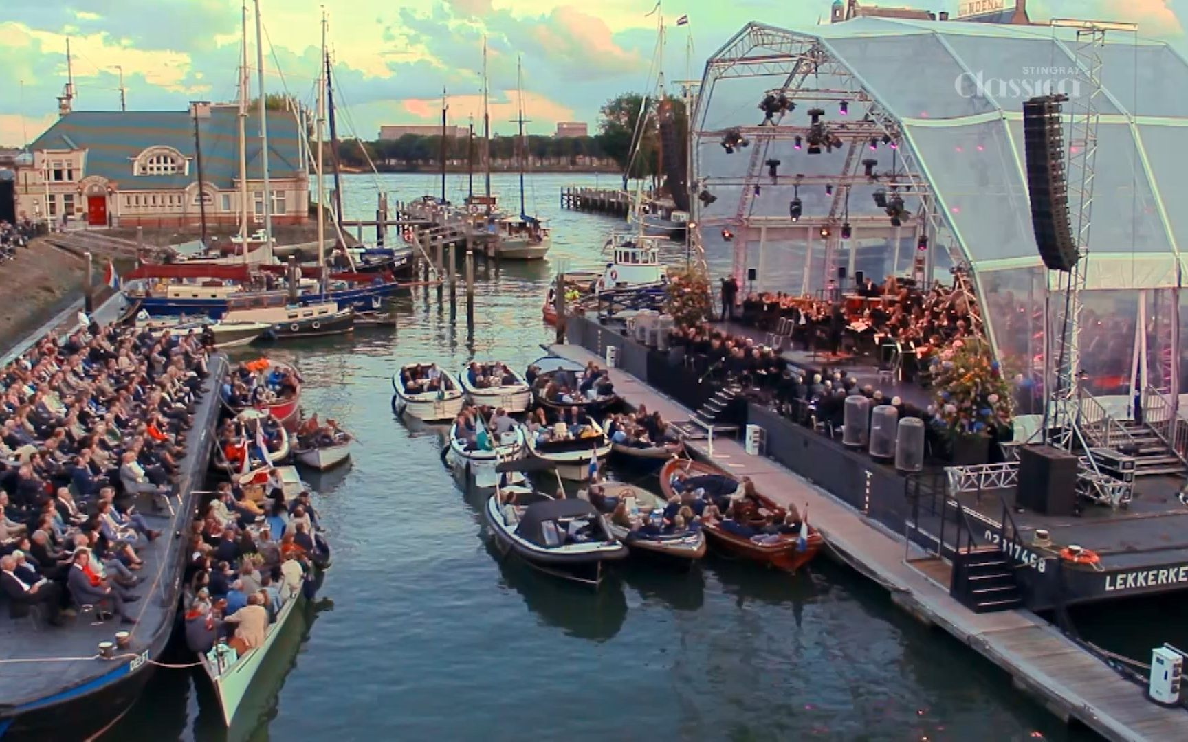 鹿特丹veerhaven水上音乐会 maxim emelyanychev指挥荷兰爱乐乐团