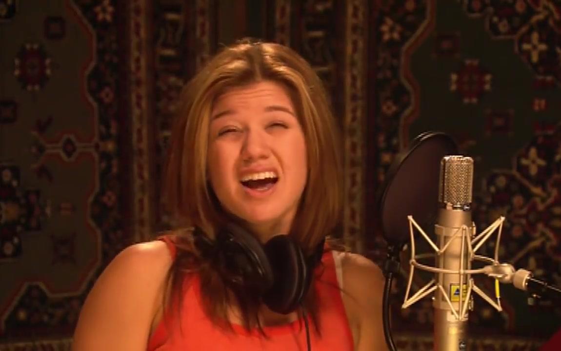 [图]【录音室现场】Kelly Clarkson - Because of You (Recording in the Studio)