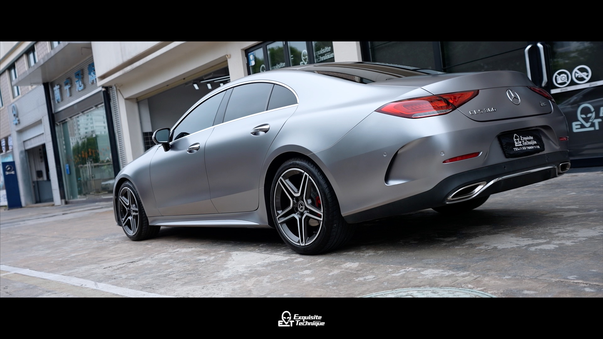 奔驰 cls300 更换19寸amg定制锻造轮毂 改色电光钛灰