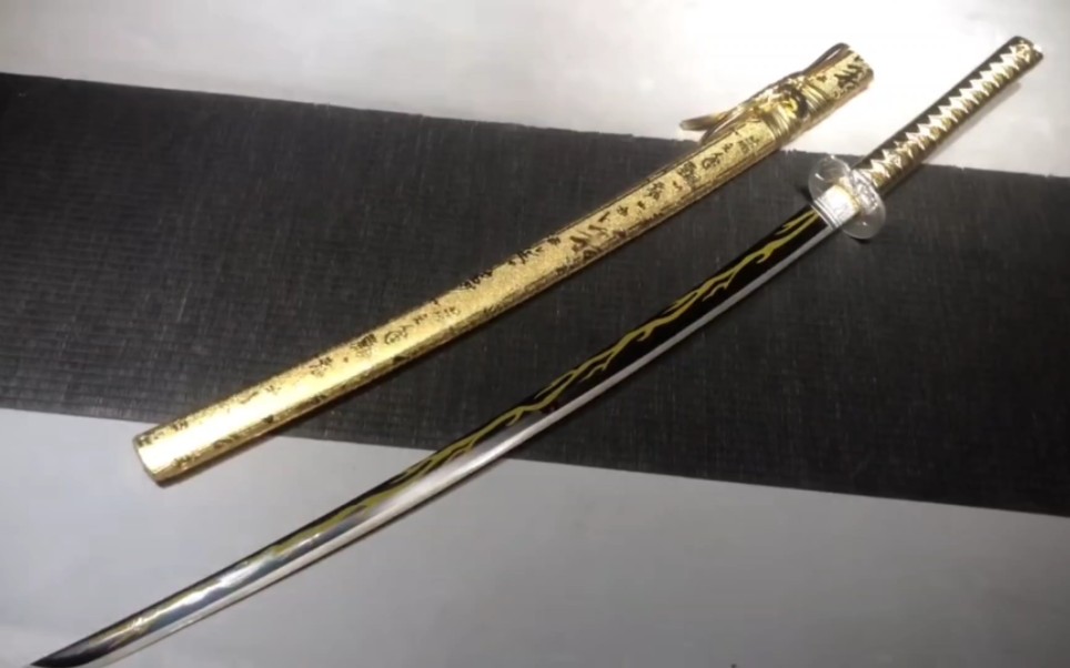 长款26寸中碳钢发黑印花武士刀——骷髅火 500多像素