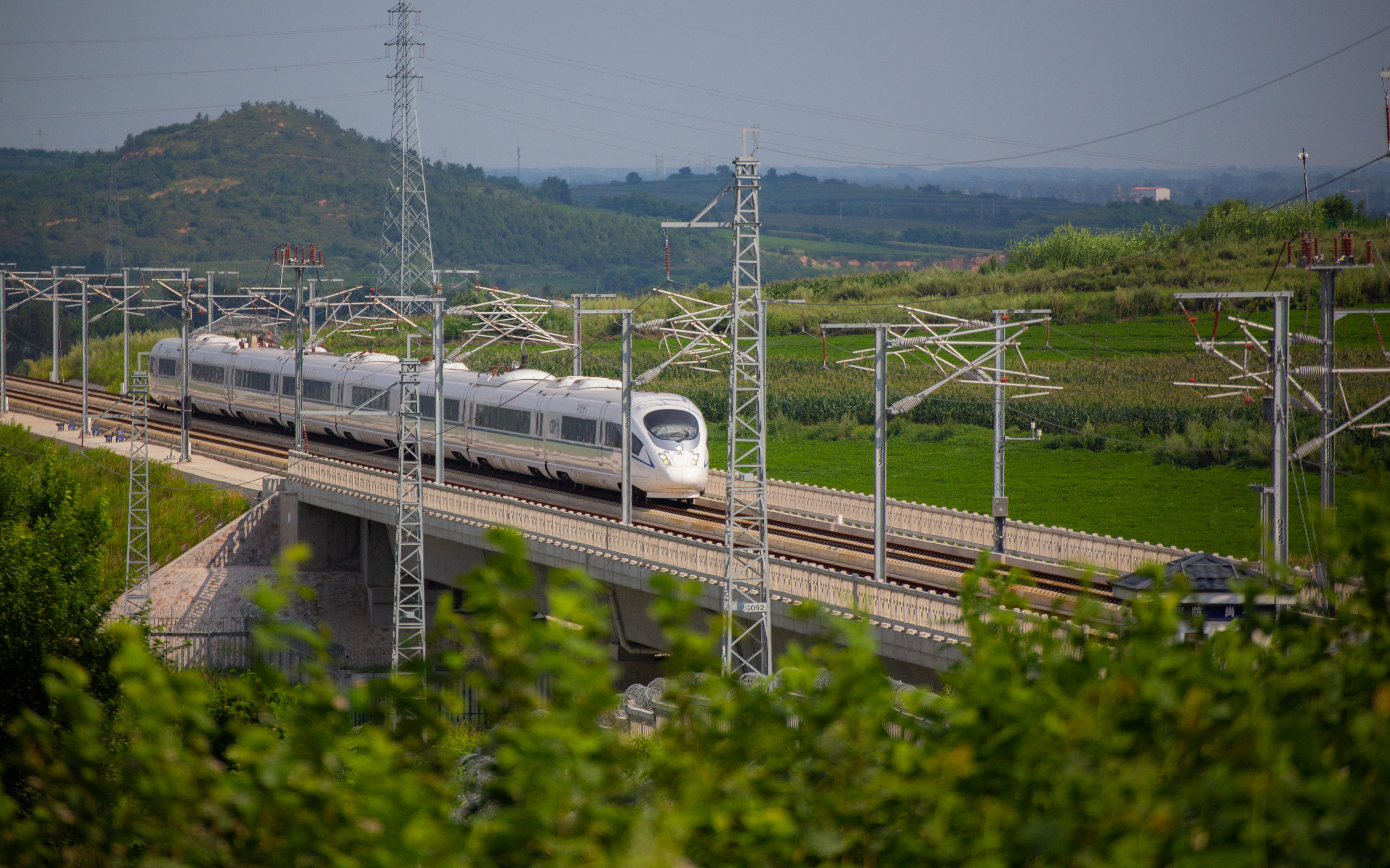 初秋下午的朝凌高铁,七夕?不存在的