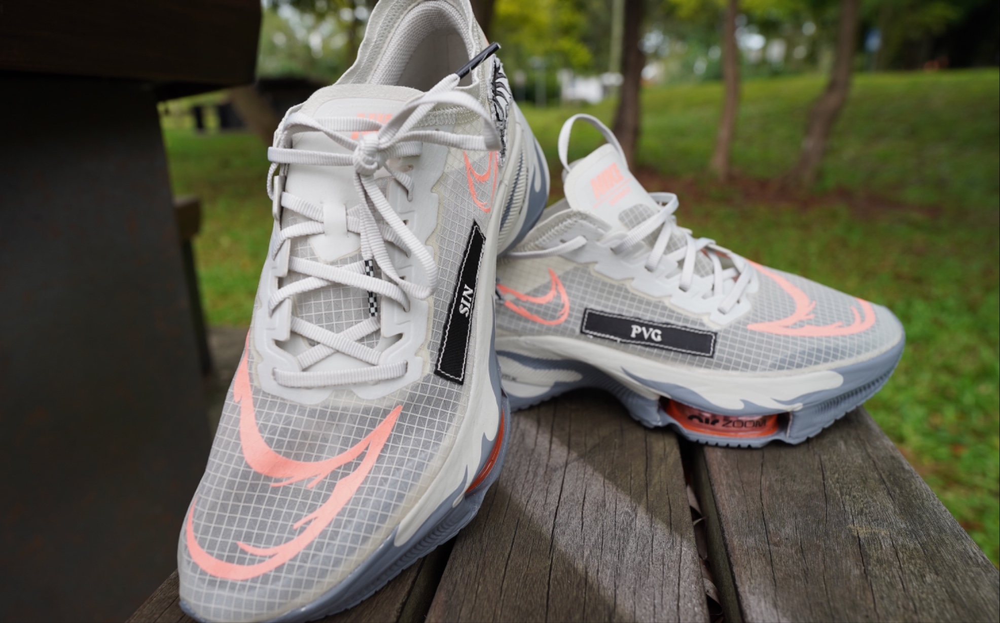 钩子被逼与我联名 nike air zoom tempo next%定制款