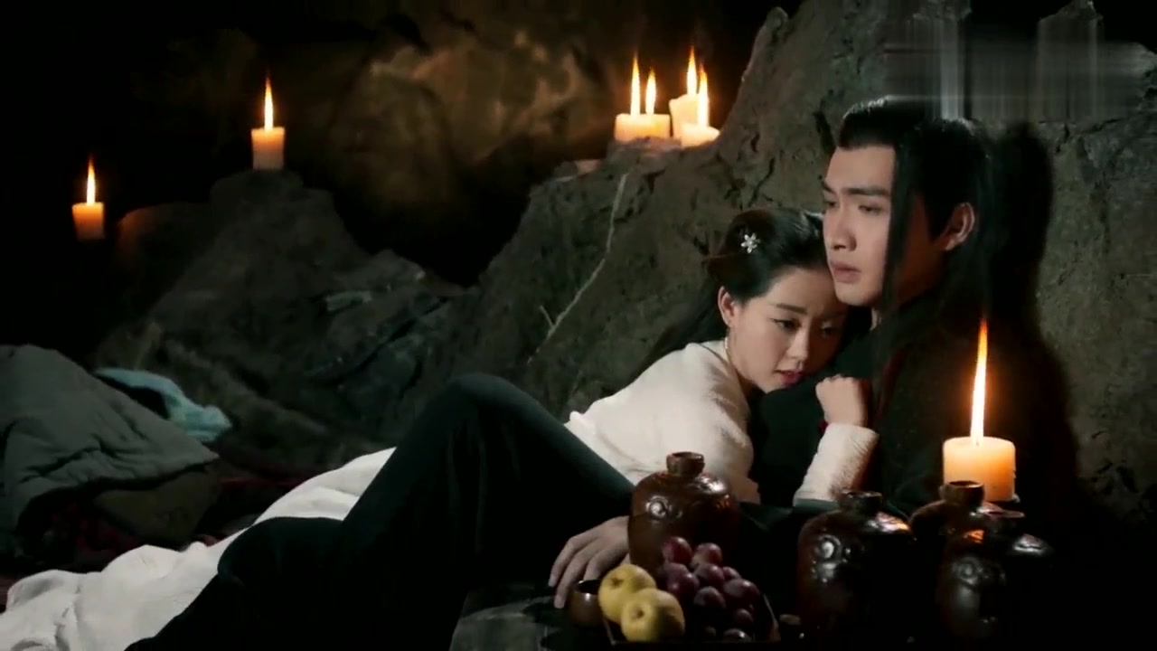 叠风跑来告诉白浅,离境把玄女拐走了