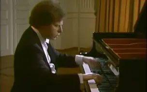 Télécharger la video: 【席夫】舒伯特降A大调即兴曲 D899 No.4 Andras Schiff Schubert Impromptu