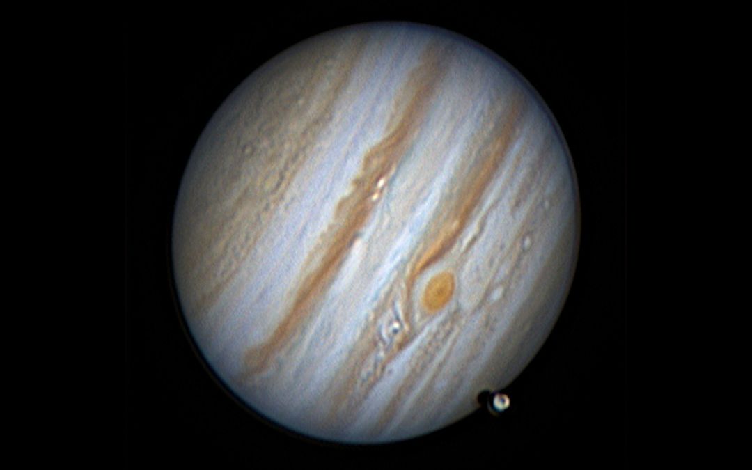 在木星冲日时观测木星!