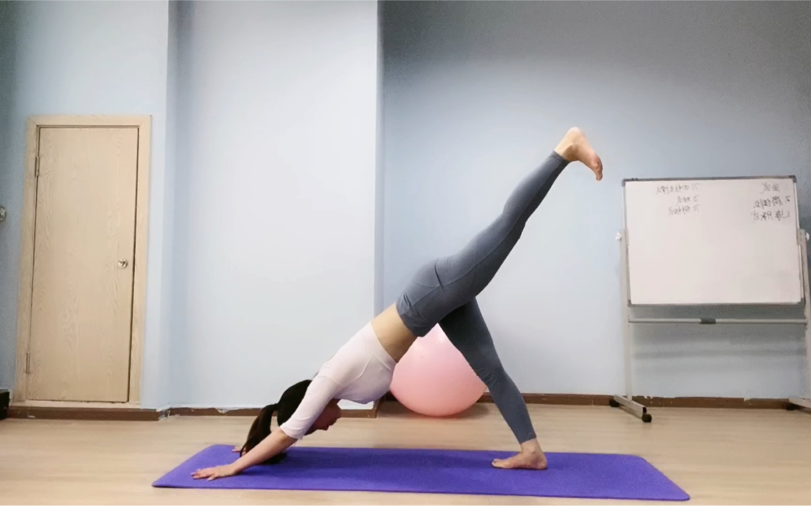 活动作品一组开肩开胸矫正含胸驼背的瑜伽动作