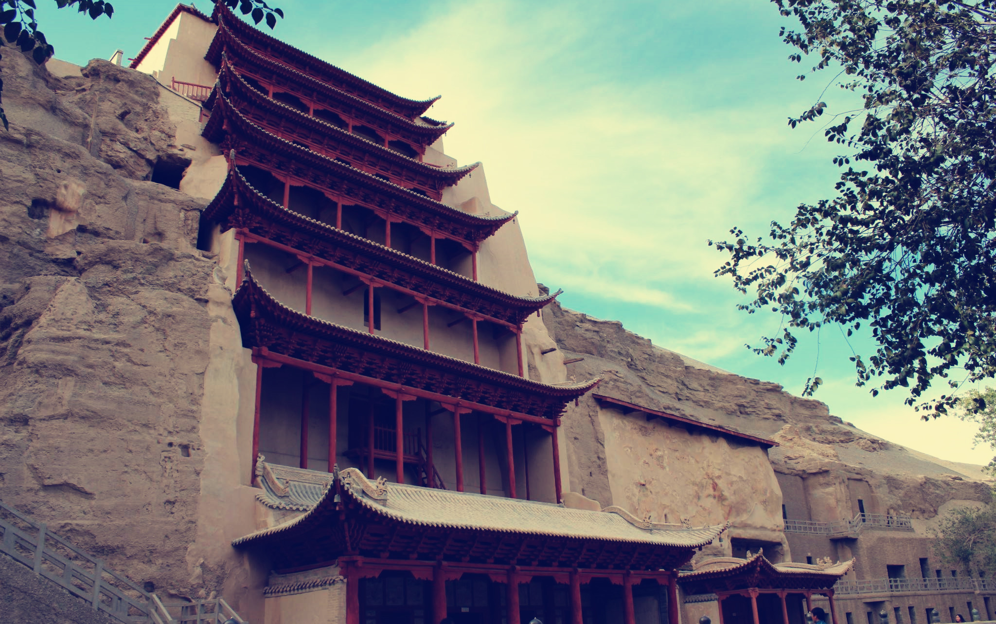 【趣味人文】敦煌——莫高窟壁画是珍贵的历史遗存,是什么造就了它的