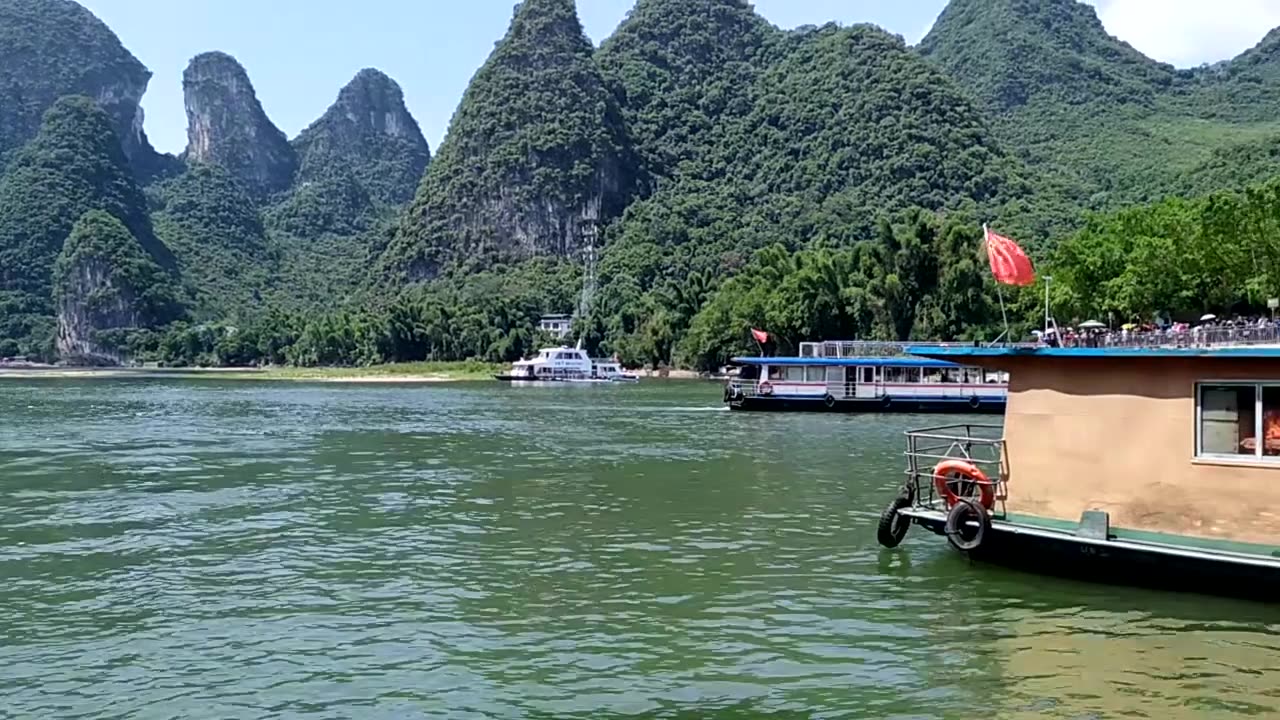 实拍桂林阳朔漓江风景区的兴坪码头渡口 山水真的美哦哔哩哔哩bilibili