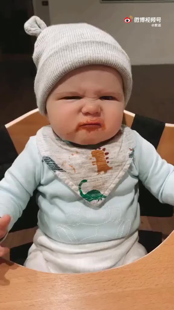 小宝贝生气了,哼