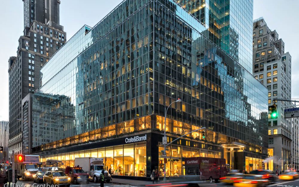 2021年8月漫步纽约曼哈顿的麦迪逊大道( madison avenue)