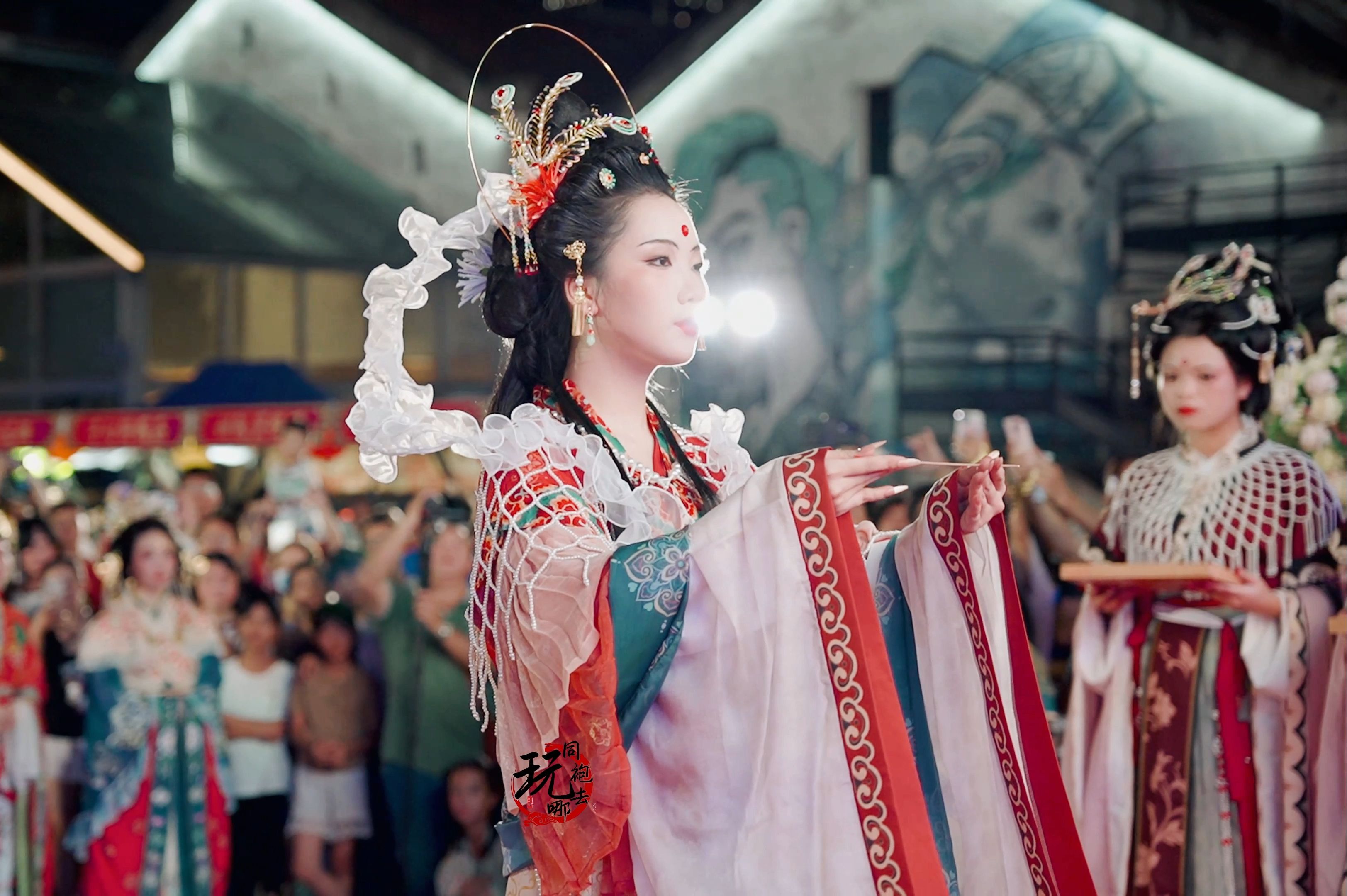 海上生明月,天涯共此时,广西南宁上河城中秋祭月大典(仪式部分)国风把中秋节的氛围拉满! #国风 #汉服之美在华夏 ##国风古韵 ##神仙服 #中秋拜月...