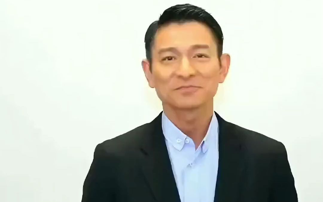 全能艺人,多才多艺的天王!#刘德华 @刘德华 #传奇永不谢幕 #偶像