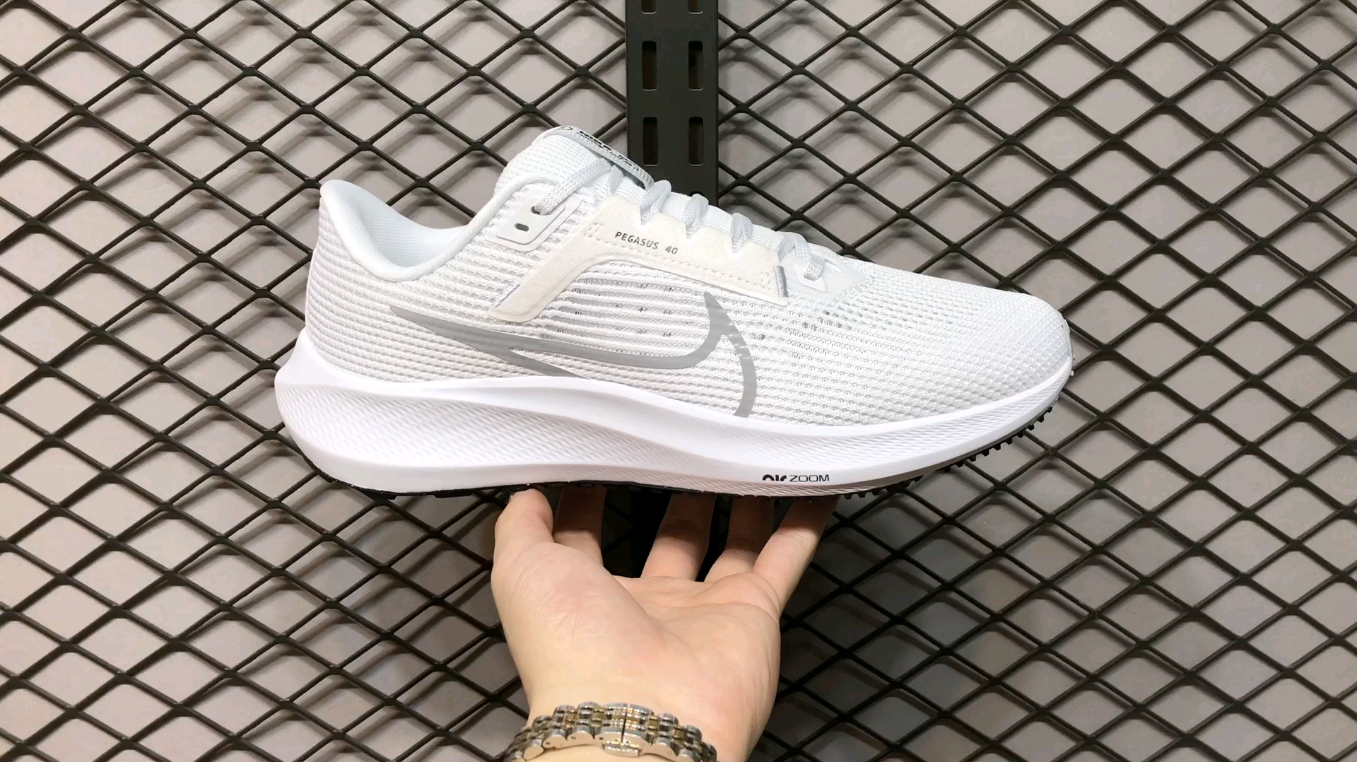 nk air zoom pegasus 40 飞马登月40代 耐克网面透气跑鞋 dv3853-102