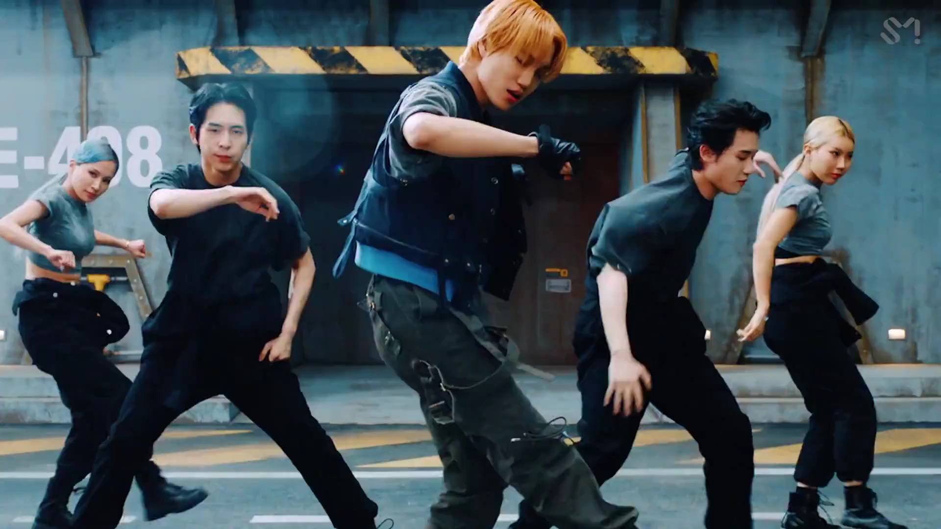 【exo】新歌《dont fight the feeling》mv公开!