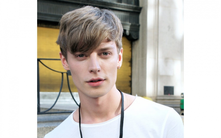 【男模janis ancens】看国外大触如何撸一只大猫出来