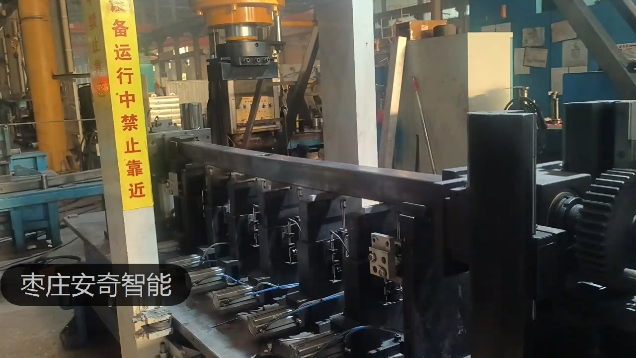 方钢型材校直机 矩形管扁钢转向齿条方棒扭曲校正矫直机