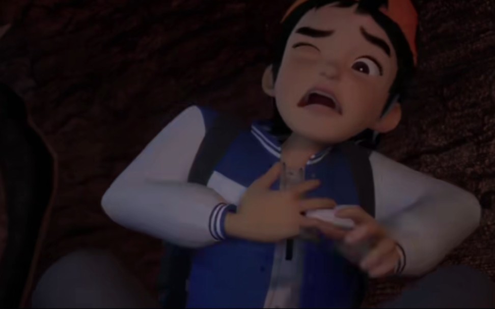 小蜥蜴爬进彭飞衣服里, o(*≧▽≦)ツ ~ ┴┴ (*^▽^*)