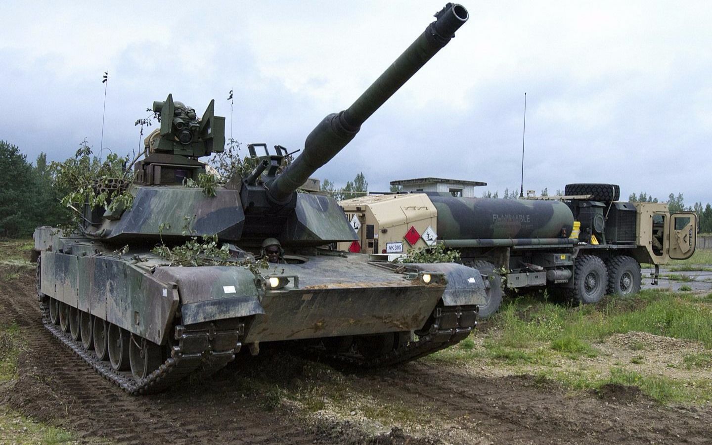 美国的武器装备如此先进全部都是自主研发的吗