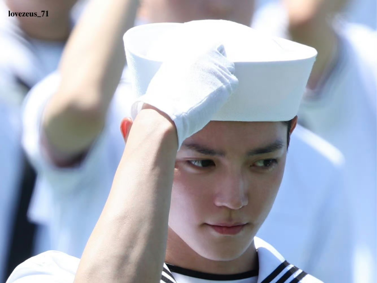 【李泰容】泰容的训练所结业典礼 水手服饭团好萌啊 毕业快乐!