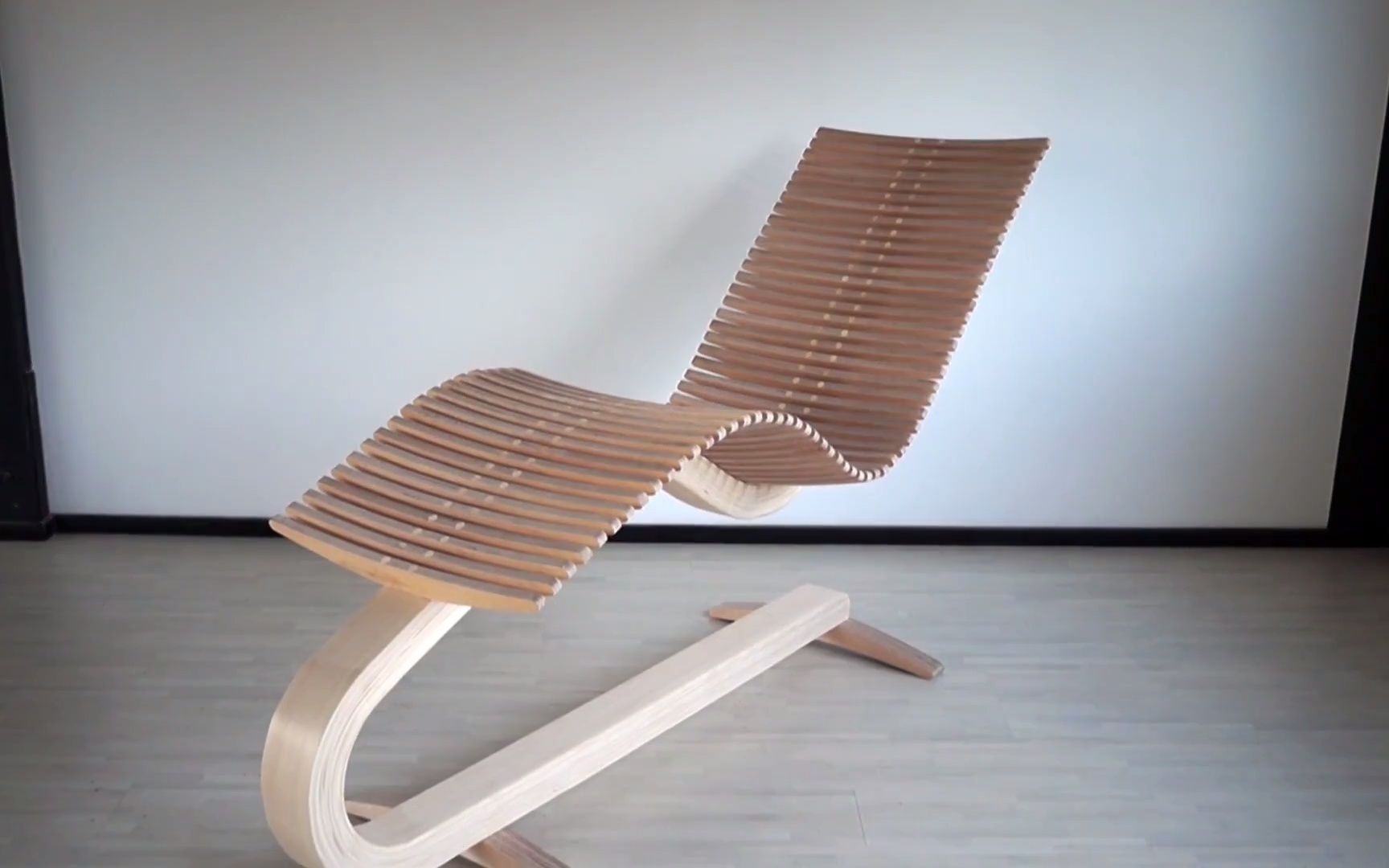 自制简易木质躺椅图片