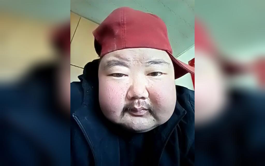 快乐的袖珍小子的日常8