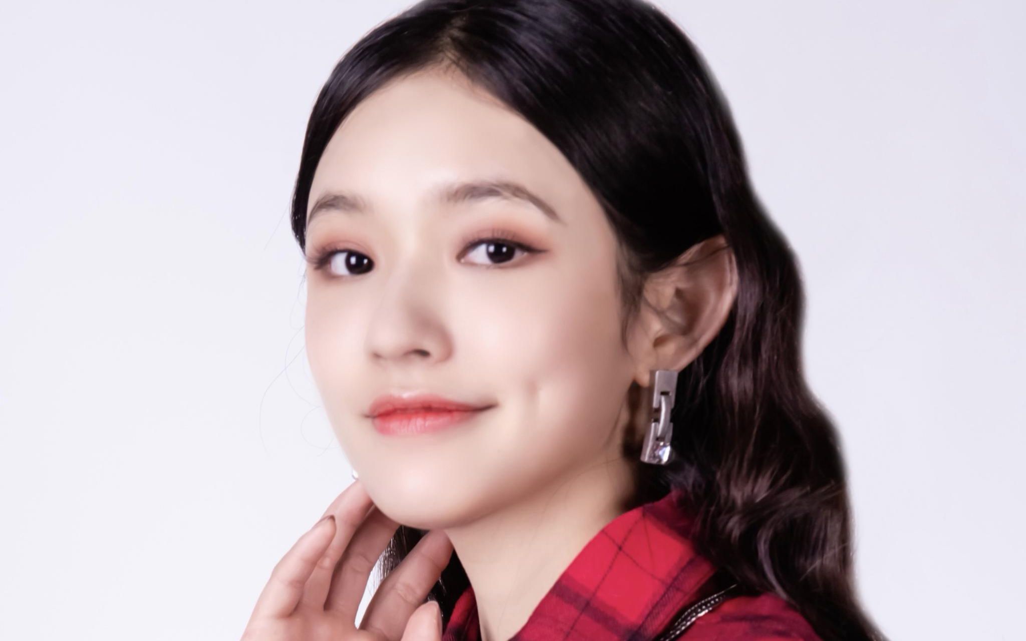 【beauty小姐】节目分享林允不同时期的照片,林允实力自黑毫不遮掩