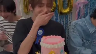 “我们不是来庆祝生日的吗？”“我是来吃饭的”｜志薰生日直播cut