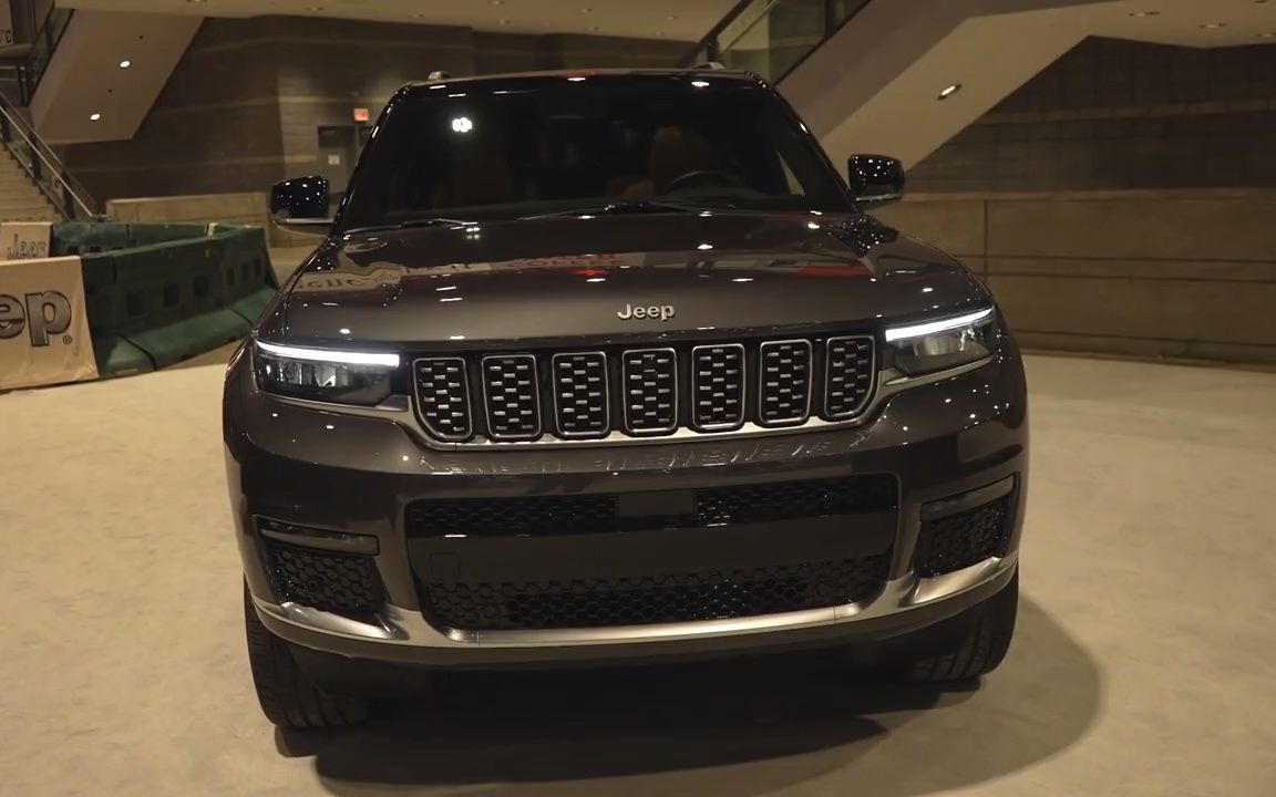 2022款jeep大切诺基登场,外观内饰大升级,太帅气了!