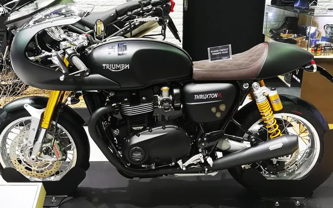 摩托车黛安芬thruxtonr哑光黑色及配件展示
