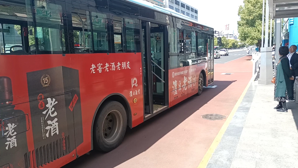 安康公交7路出站