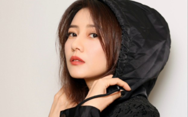 高圆圆的美腿真好看啊