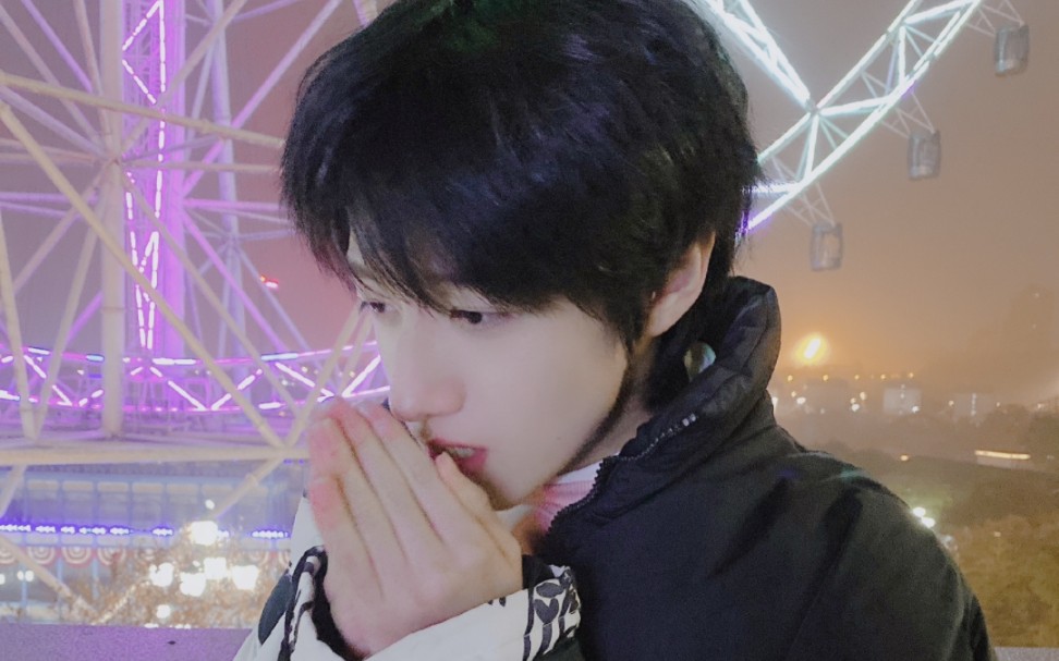 【朱志鑫】青涩的山城少年美貌初露