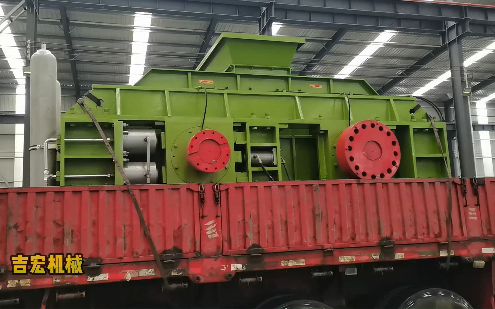 煤矸石大型对辊破碎机不粘不赌,高产作业,工艺简单